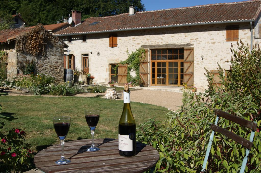 Paul'S Barn In France Bed and Breakfast Nantiat Εξωτερικό φωτογραφία